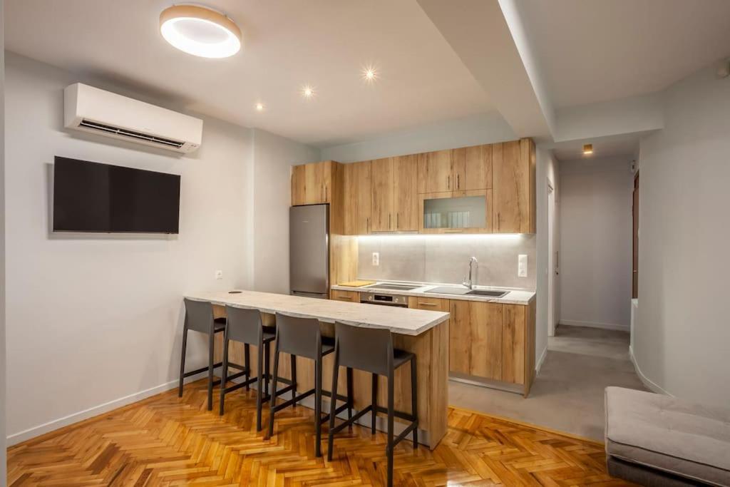 Karolou Ntil- Ground Floor Suite Thessaloníki Eksteriør billede